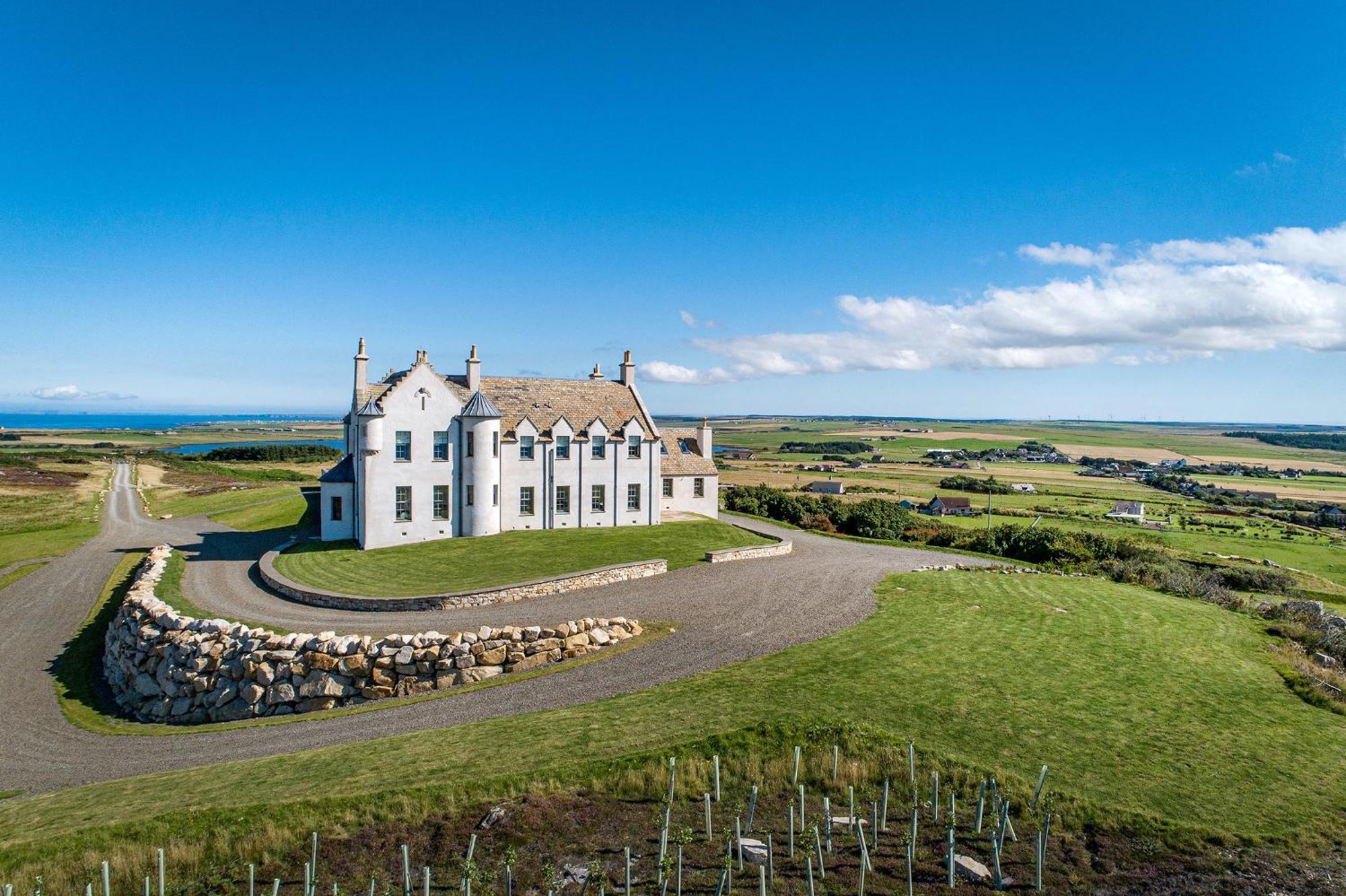 House Of The Northern Gate - A Luxury Baronial House That Sleeps 18 Guests In 9 Bedrooms Thurso Exterior foto